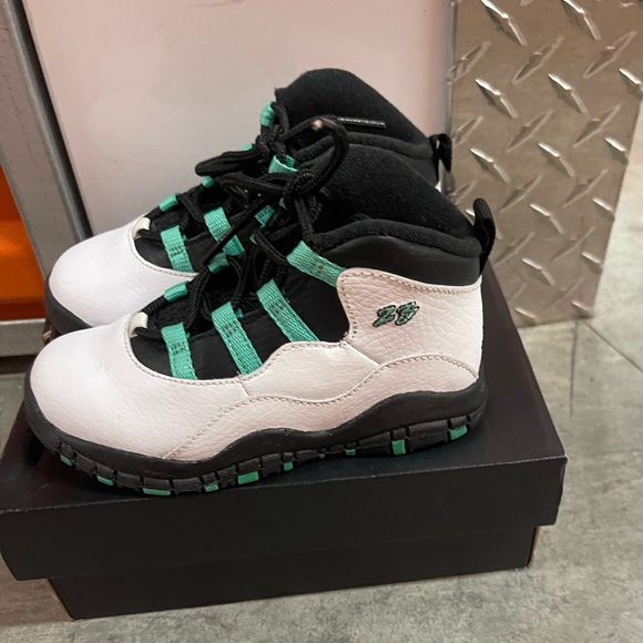 Jordan 10 Retro - Picture 2 of 5
